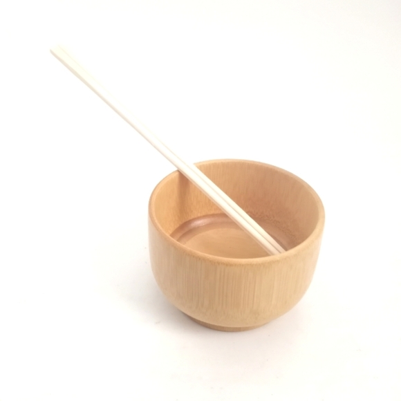 Set of 4 Japanese Bamboo Rice Bowls and Chopsticks - Picture 2 of 6